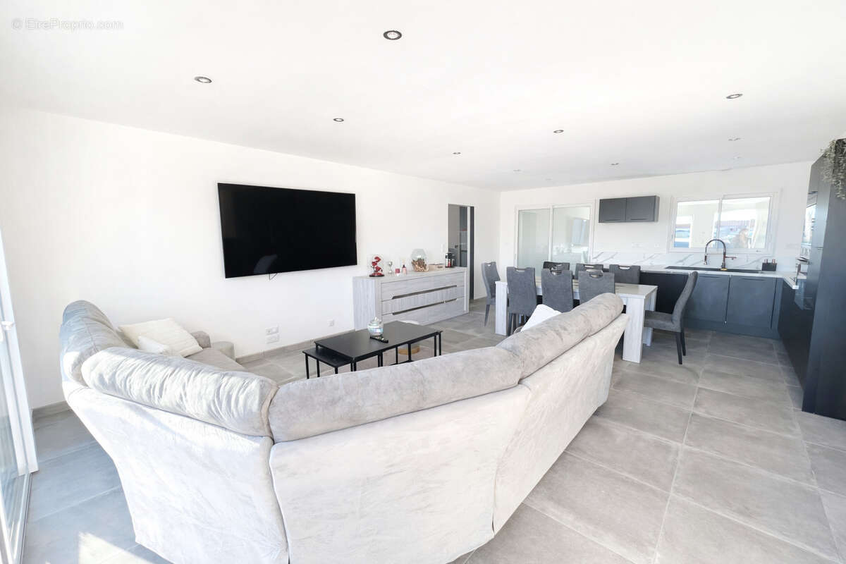 Maison à CHAILLE-LES-MARAIS