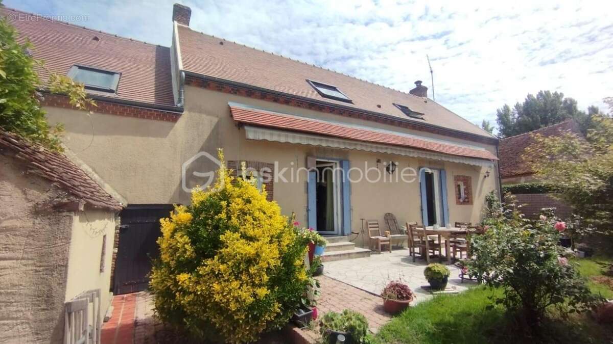 Maison à CHATEAUNEUF-SUR-LOIRE