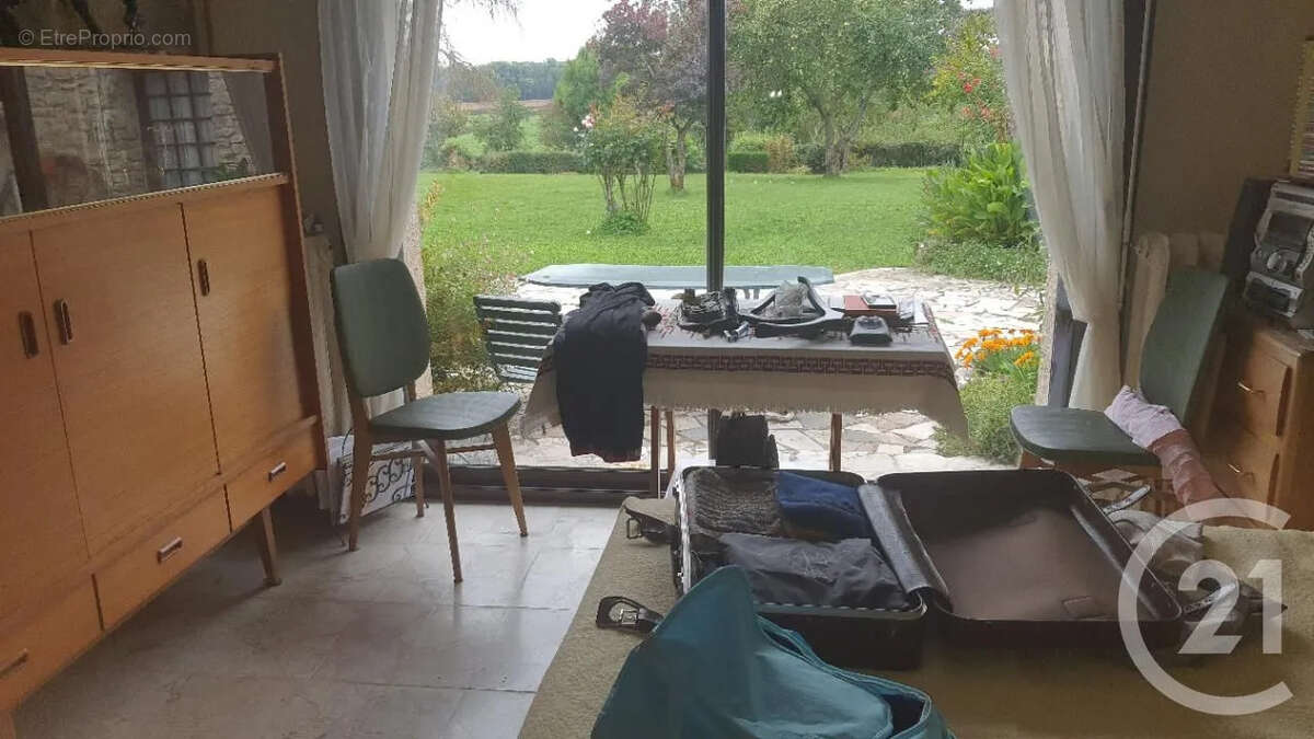 Maison à AUNAY-EN-BAZOIS