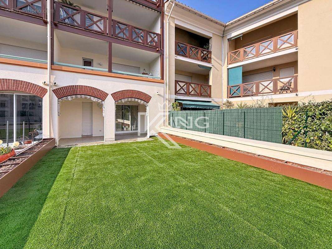 Appartement à FREJUS