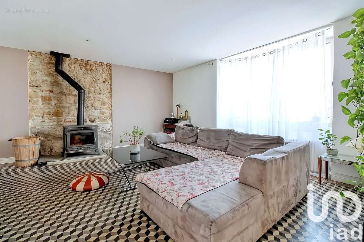 Photo 2 - Maison à BURCY