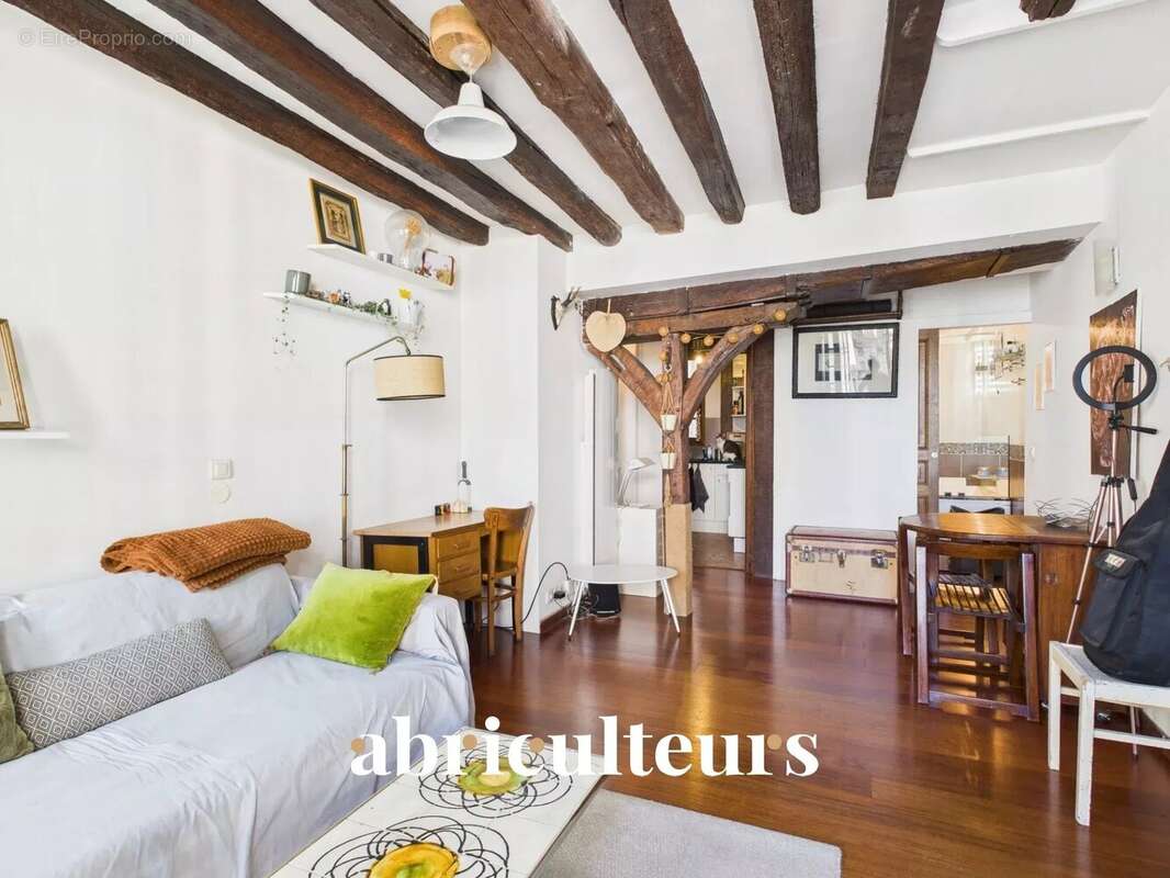 Appartement à PARIS-4E