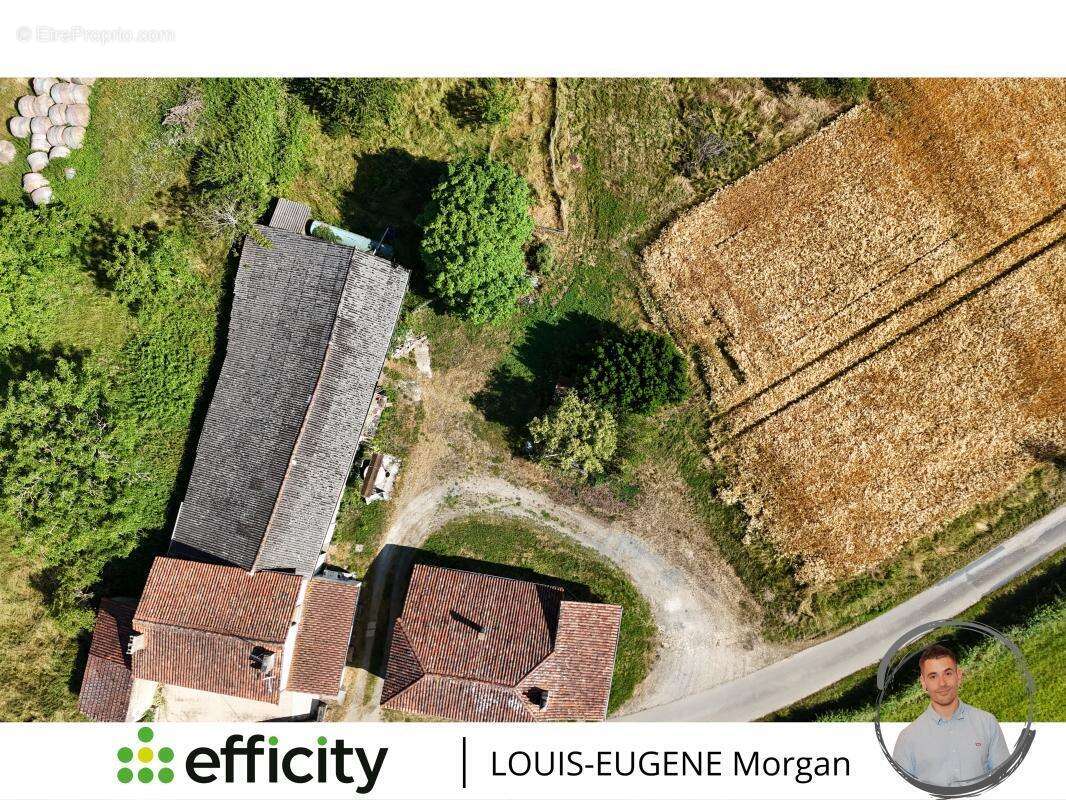 Maison 189 m² à Charroux  - photo 4