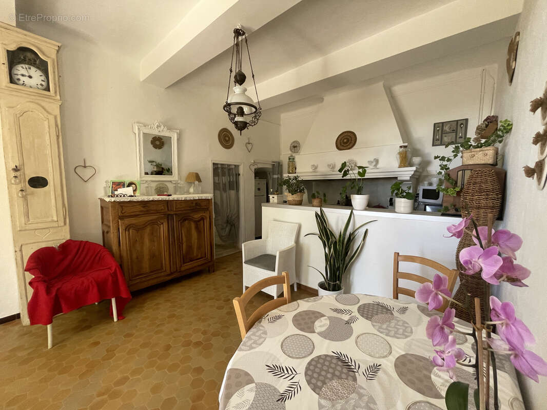 Maison à VAISON-LA-ROMAINE
