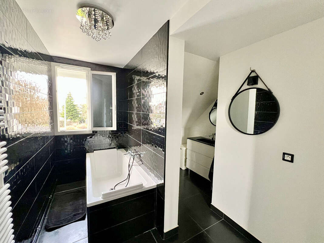 Maison à CONFLANS-SAINTE-HONORINE