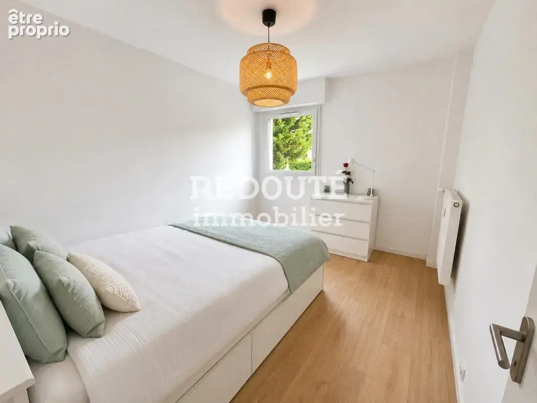 A vendre - reims secteur st marceau - t4 balcon et parking - photo 5