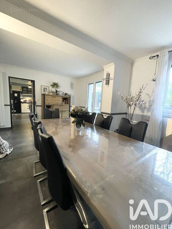 Photo 1 - Maison à SAINT-GERMAIN-LES-CORBEIL
