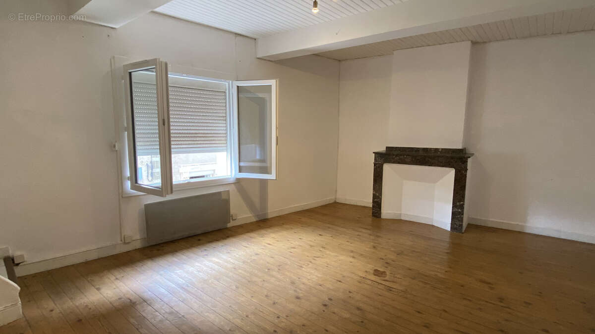 A vendre maison de village de 78 m2 avec balcon et terrasse à Caunes-Minervois - photo 13