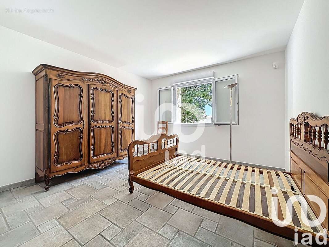 Maison 203 m² à La Baume-De-Transit  - photo 9