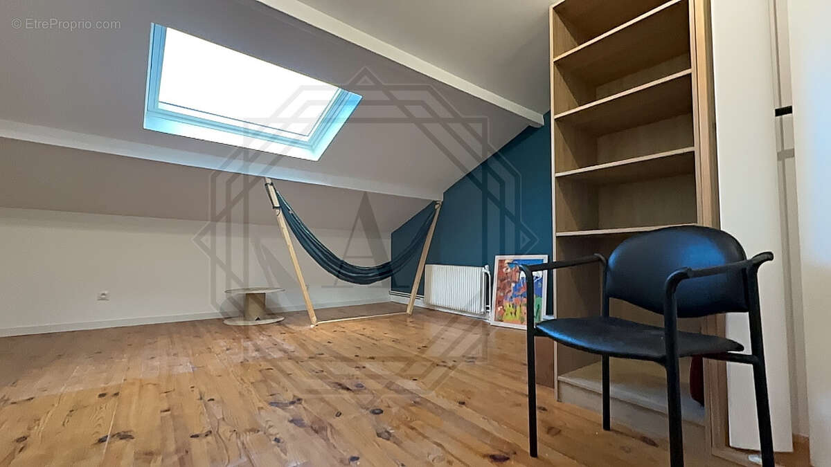 Maison à VILLENEUVE-LES-SABLONS