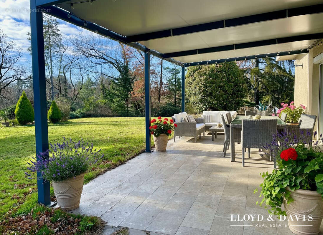 Maison à SAINT-MARCEL-LES-VALENCE