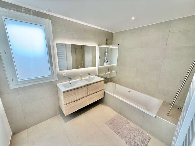 Appartement à FERNEY-VOLTAIRE