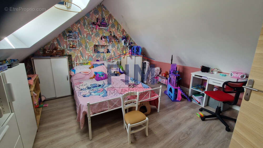 Maison 150 m² à Aumale  - photo 12