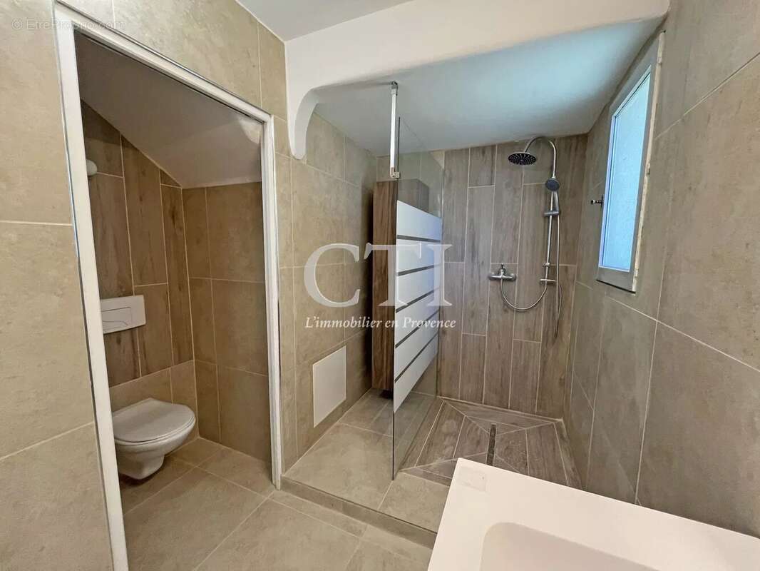 Maison à VAISON-LA-ROMAINE