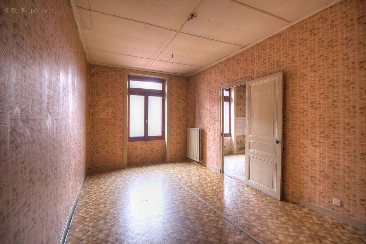 Appartement à SAINT-ETIENNE