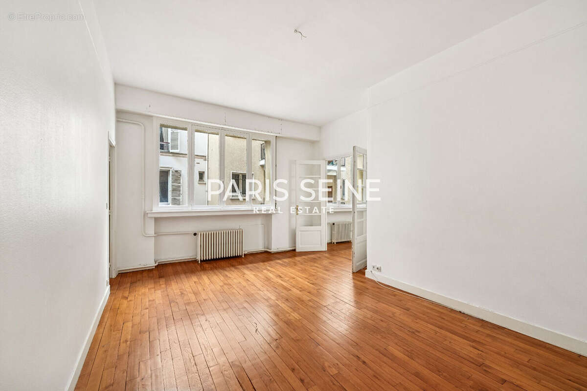 Appartement à PARIS-6E