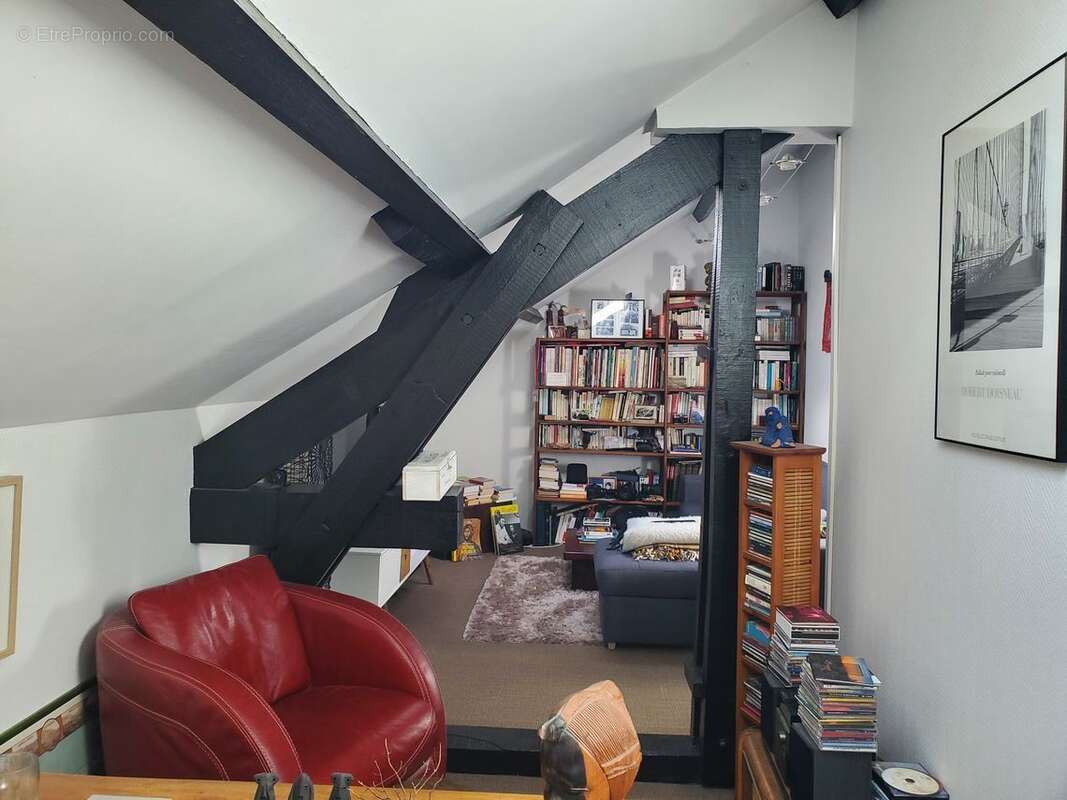 Maison à RUELLE-SUR-TOUVRE