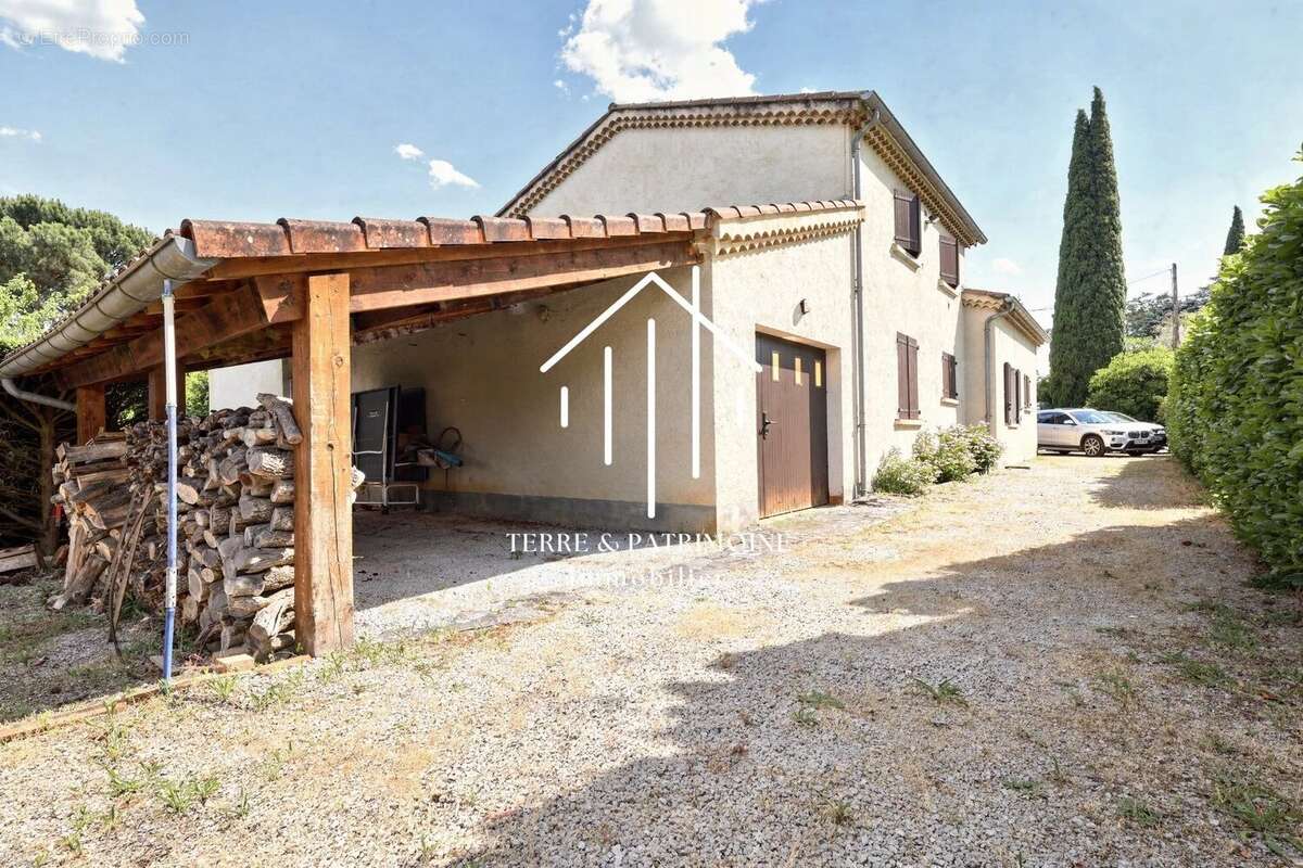 Maison à VALLON-PONT-D'ARC