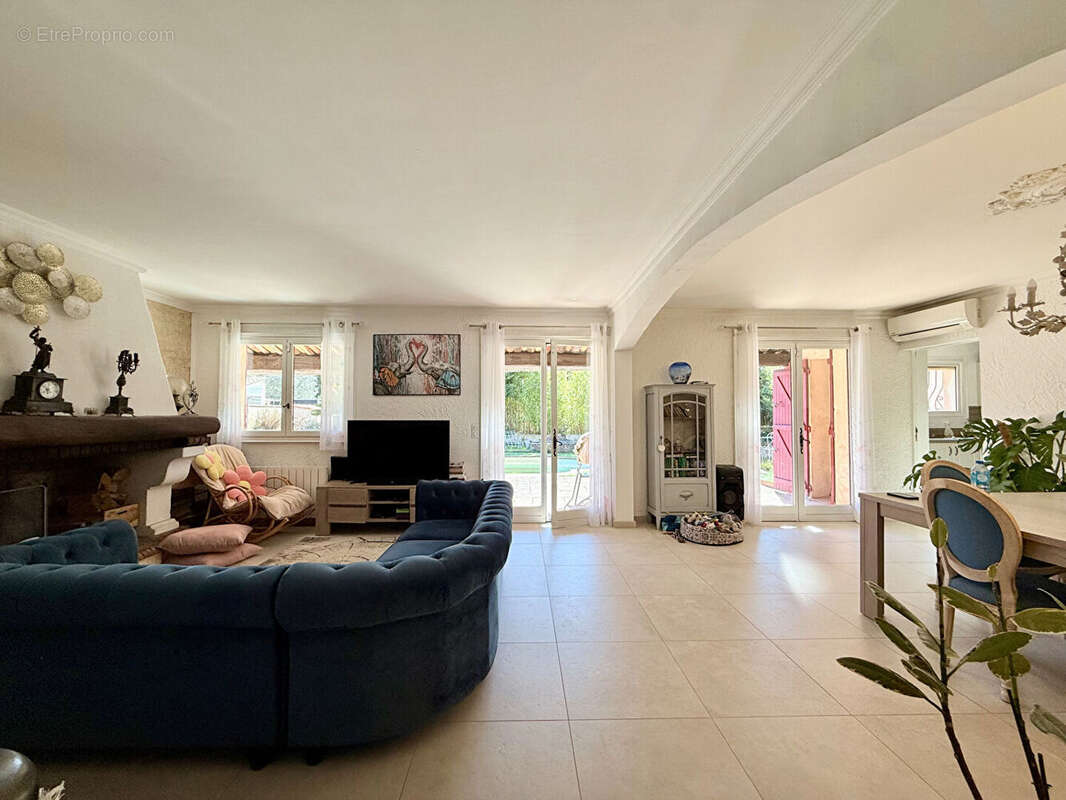 Maison à MOUGINS