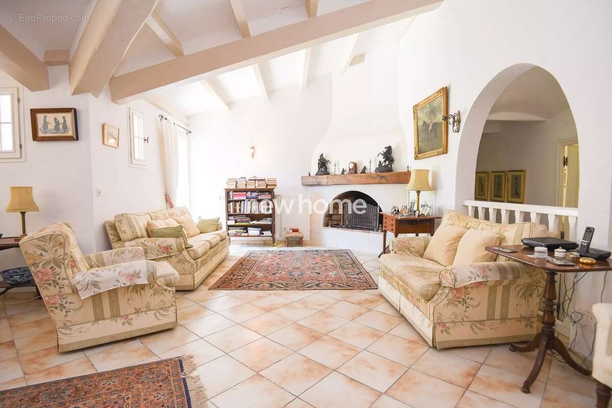 Maison à LORGUES