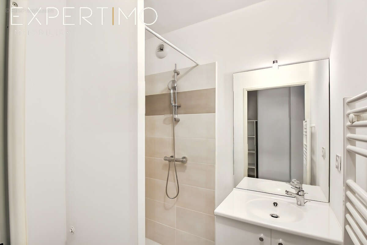 Appartement à ROUSSET