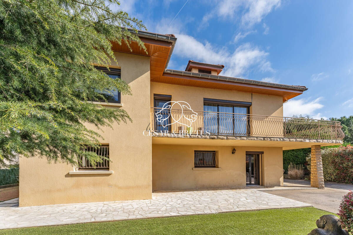 Maison 6 pièces 150 m² à vendre à Corbas (69960) - photo 3