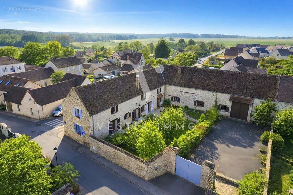Ancien Corps de ferme du XVIIe – 402 m² – Fort potentiel à 13 min de Rambouillet - photo 19