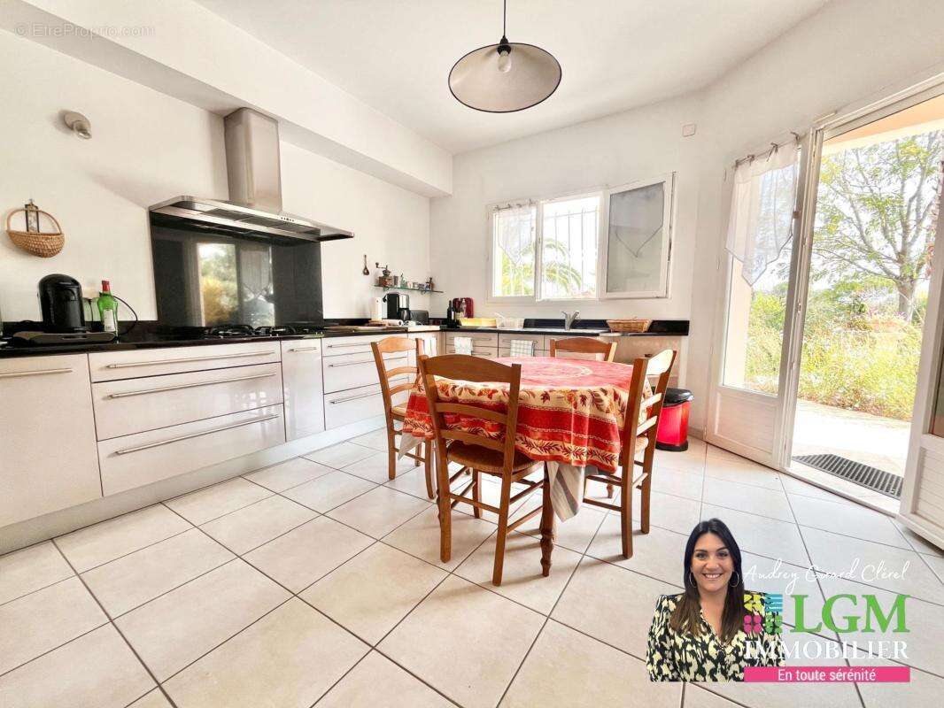 Maison à SAINT-JEAN-DE-VEDAS