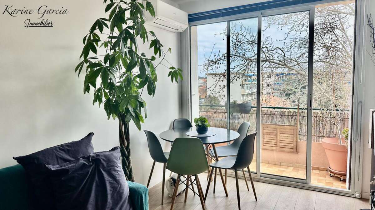 Appartement à SIX-FOURS-LES-PLAGES