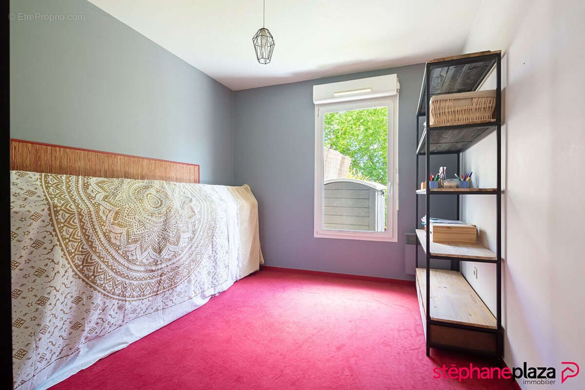 Appartement à COLOMBES