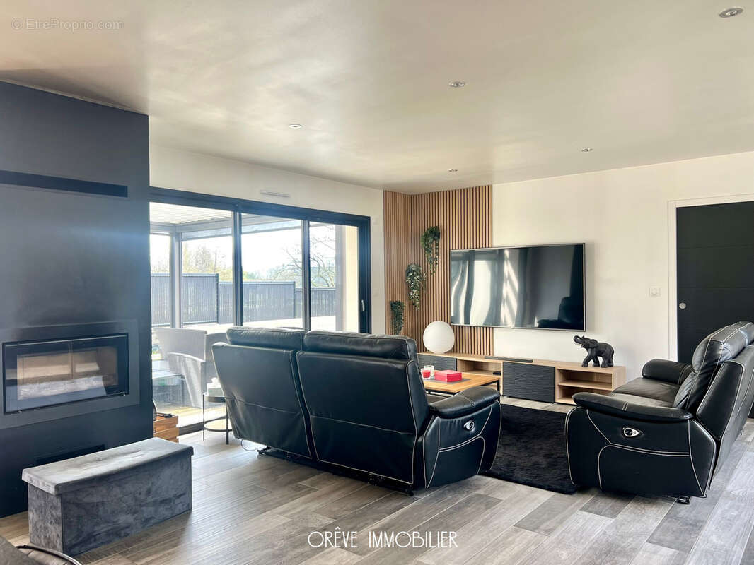 Maison à SAINT-SENOUX