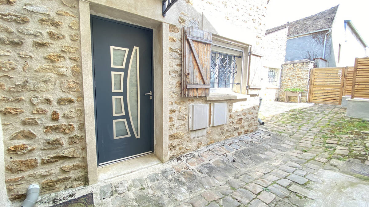 Appartement à LA VILLE-DU-BOIS