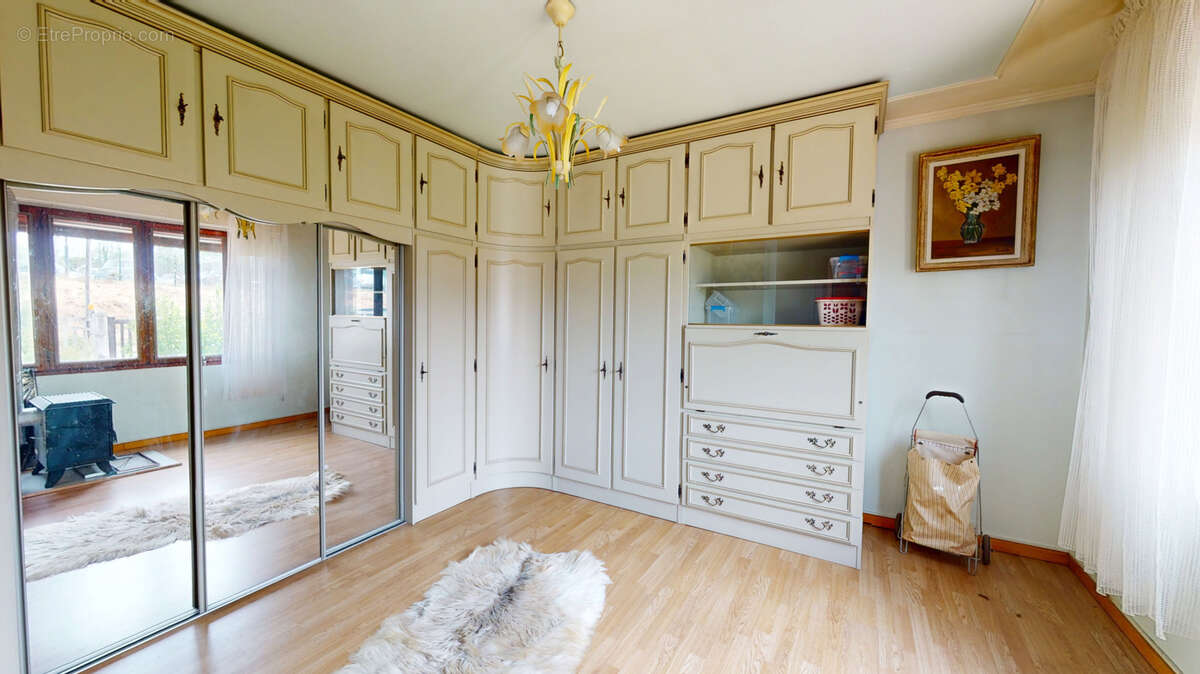 Maison à VILLIERS-SAINT-FREDERIC