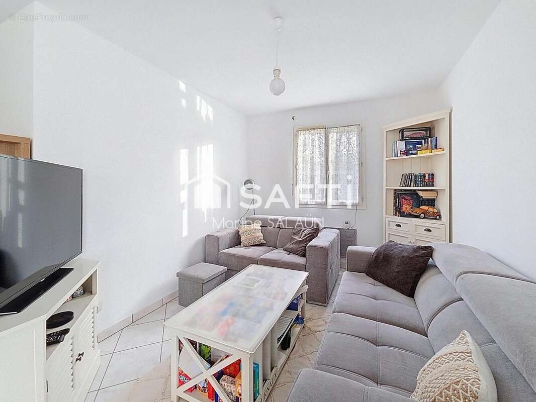Maison 102 m² à Brach  - photo 2