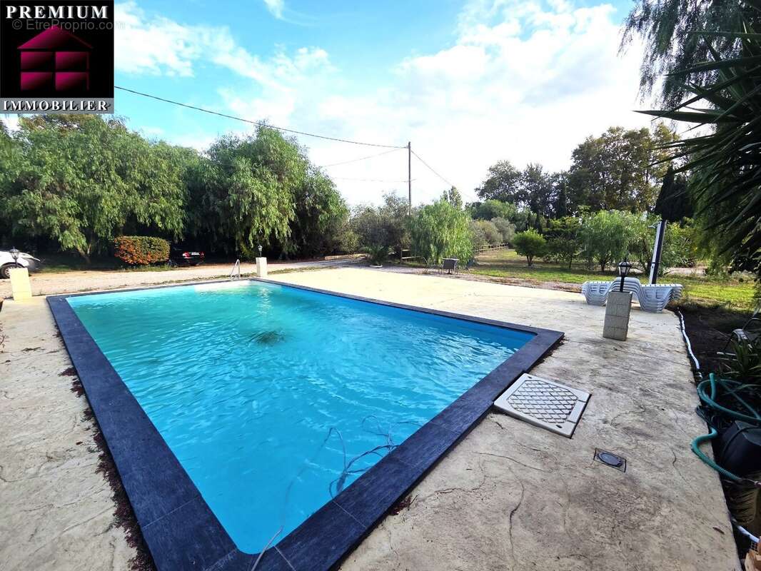 Maison à SAINT-ESTEVE