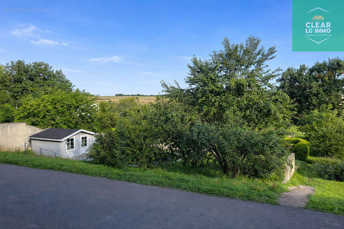 Appartement à ROUSSY-LE-VILLAGE