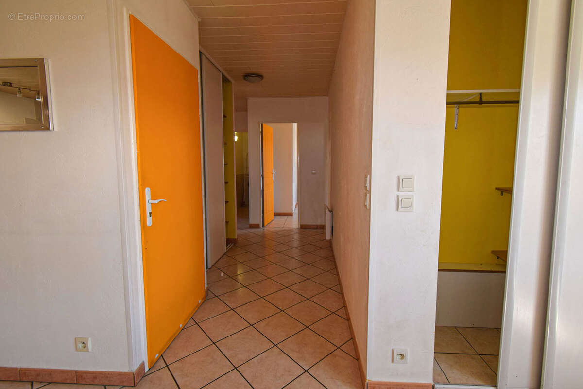 Maison à BOURG-MADAME