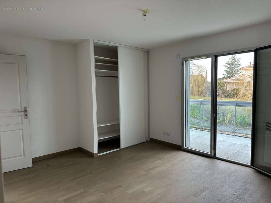 T4 MESSERY Appartement à la Vente    avec Vue Imprenable sur le Lac - photo 10