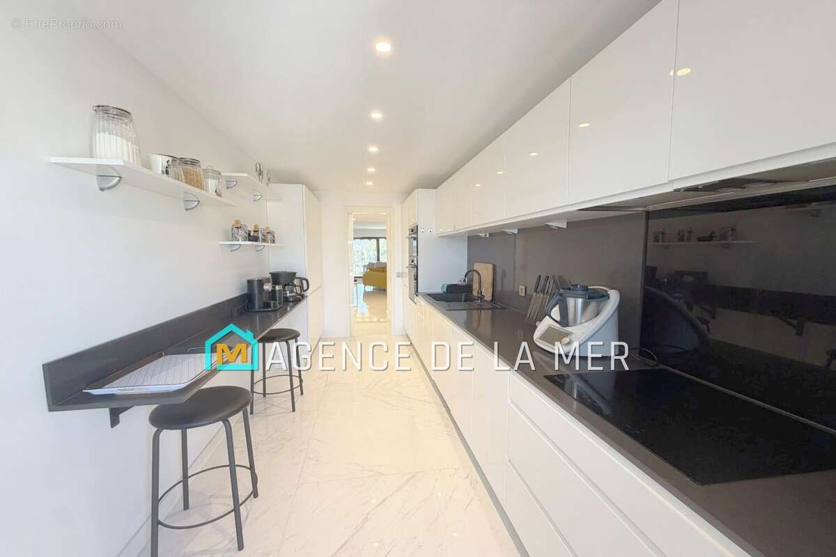 Appartement à MANDELIEU-LA-NAPOULE