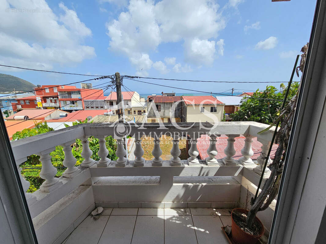 Appartement à SAINTE-LUCE
