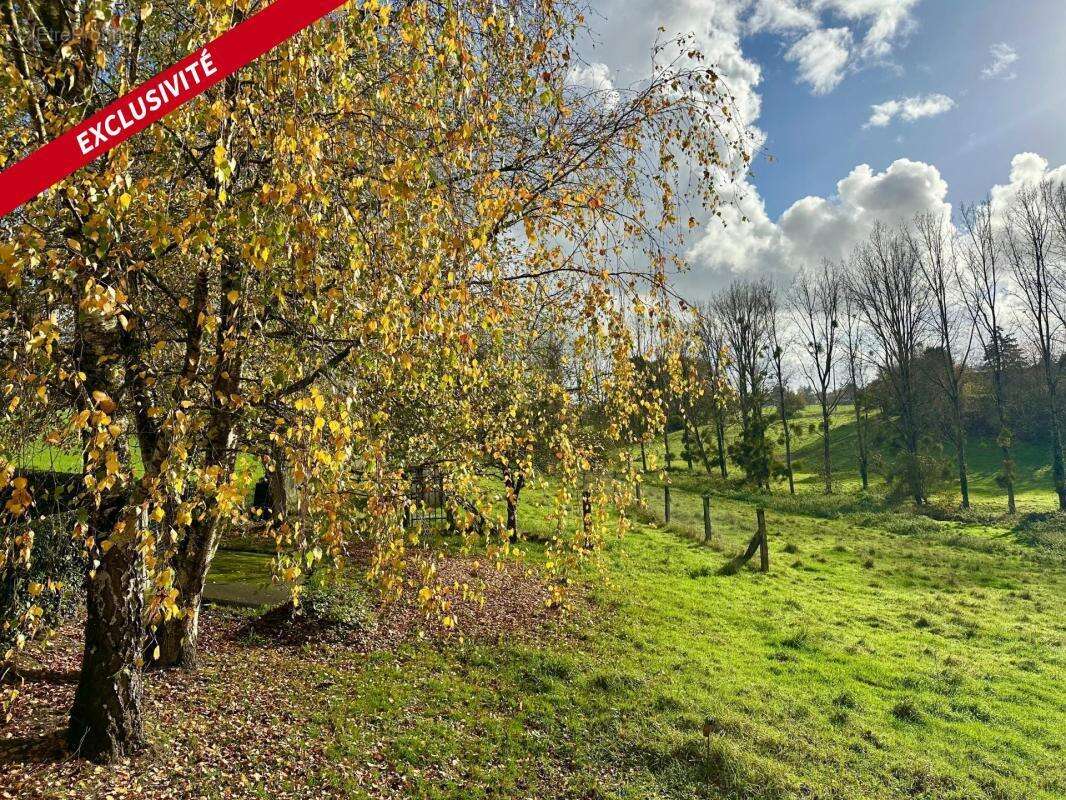 Maison à SAINT-BRICE-EN-COGLES