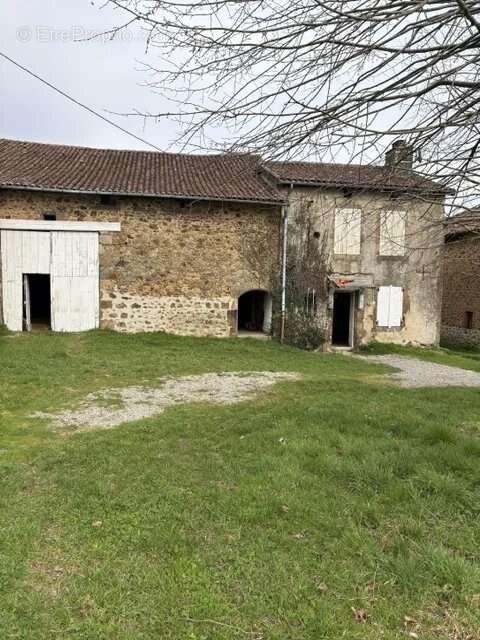 Maison à ROCHECHOUART