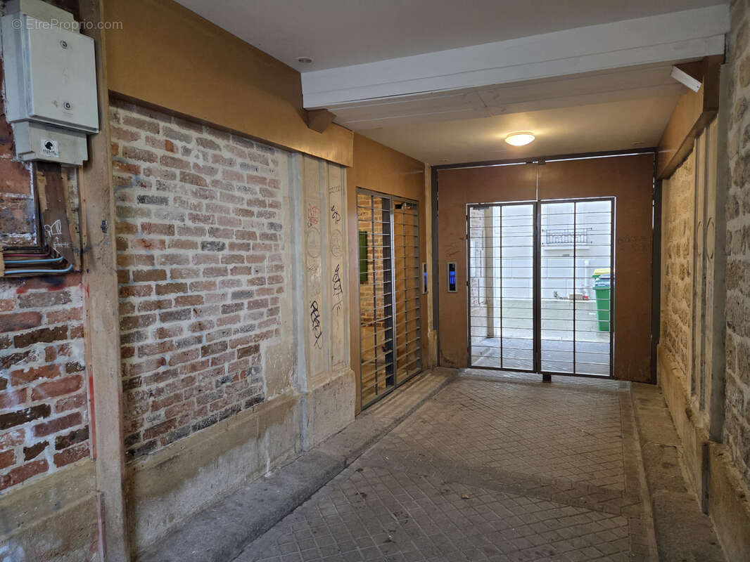 Appartement à PARIS-20E