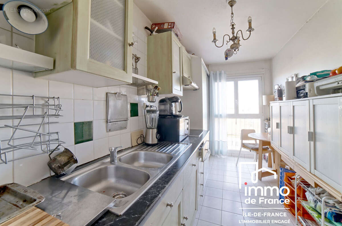 Appartement à PARIS-19E