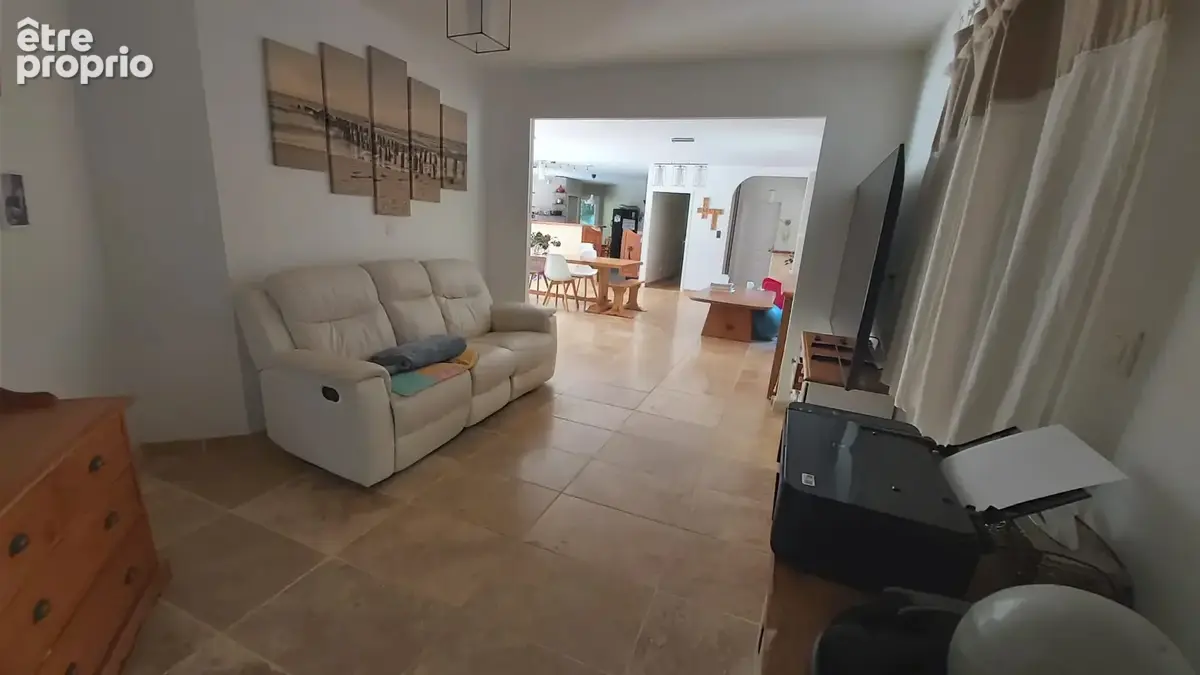 Villa avec piscine sur terrain d'un hectare - photo 9