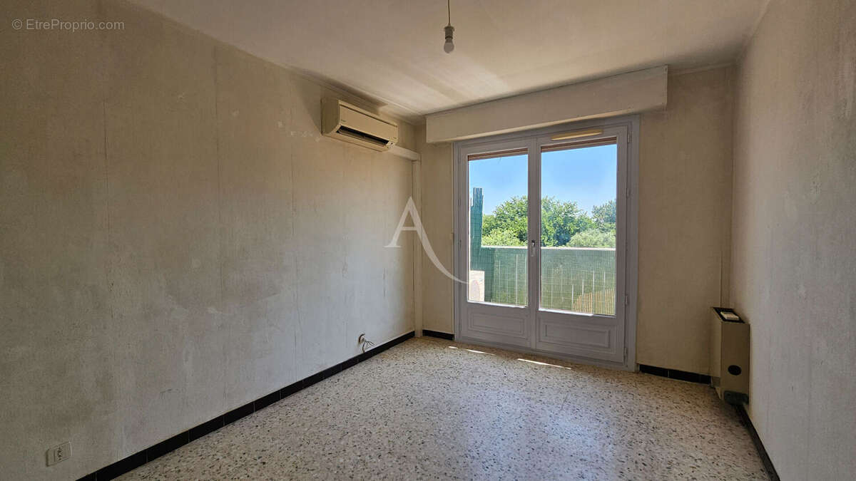 Appartement Nimes 2 pièce(s) 48.86 m2 - photo 4