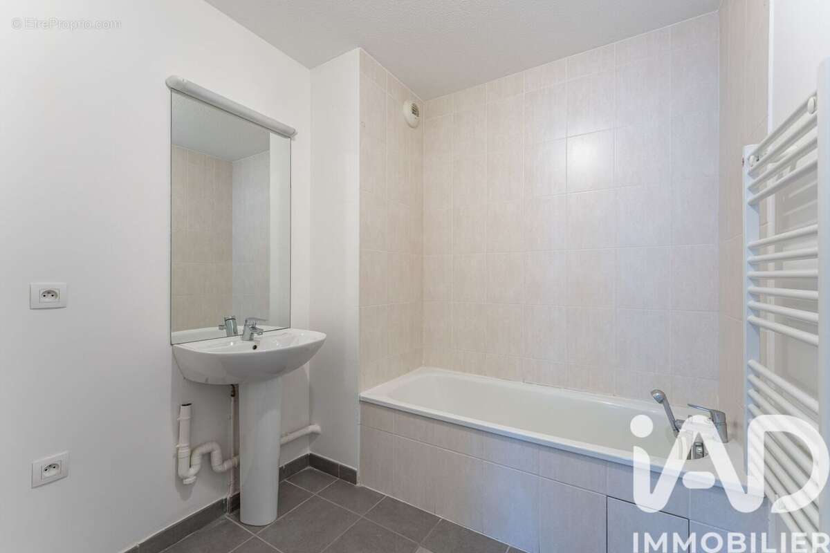 Photo 7 - Appartement à LYON-9E