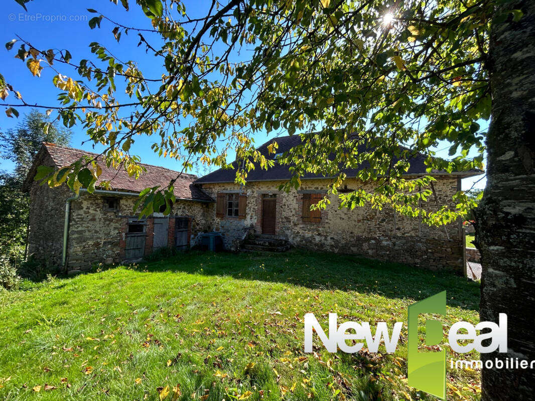 Maison à ARNAC-POMPADOUR