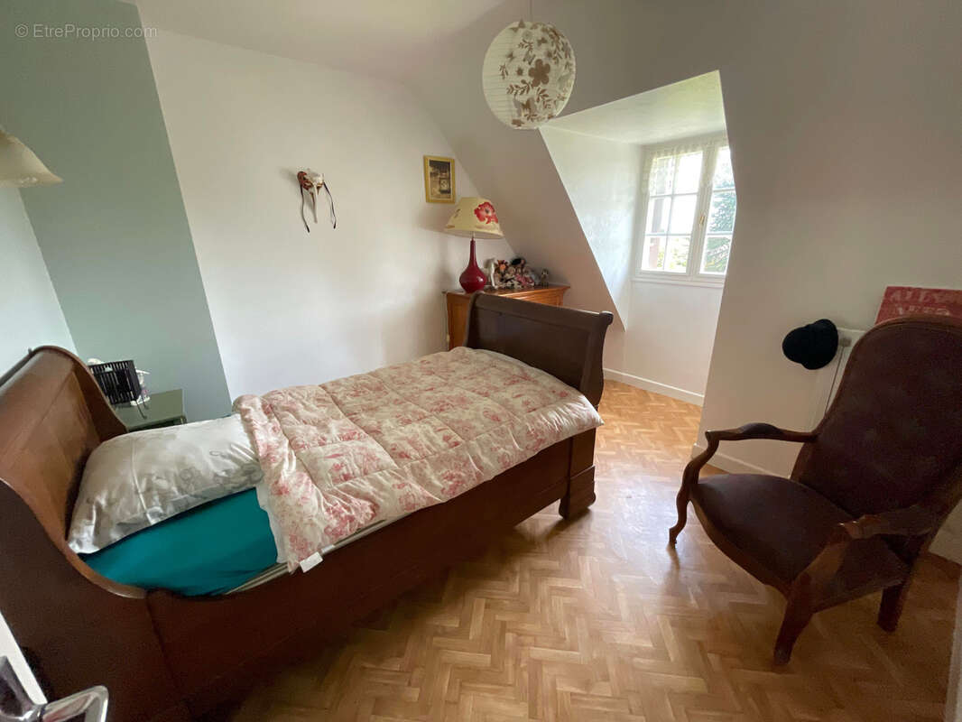 EXCLUSIVITÉ   Maison familiale de 116 m2 avec vie de plain-pied, sous-sol total et dépendances - photo 5
