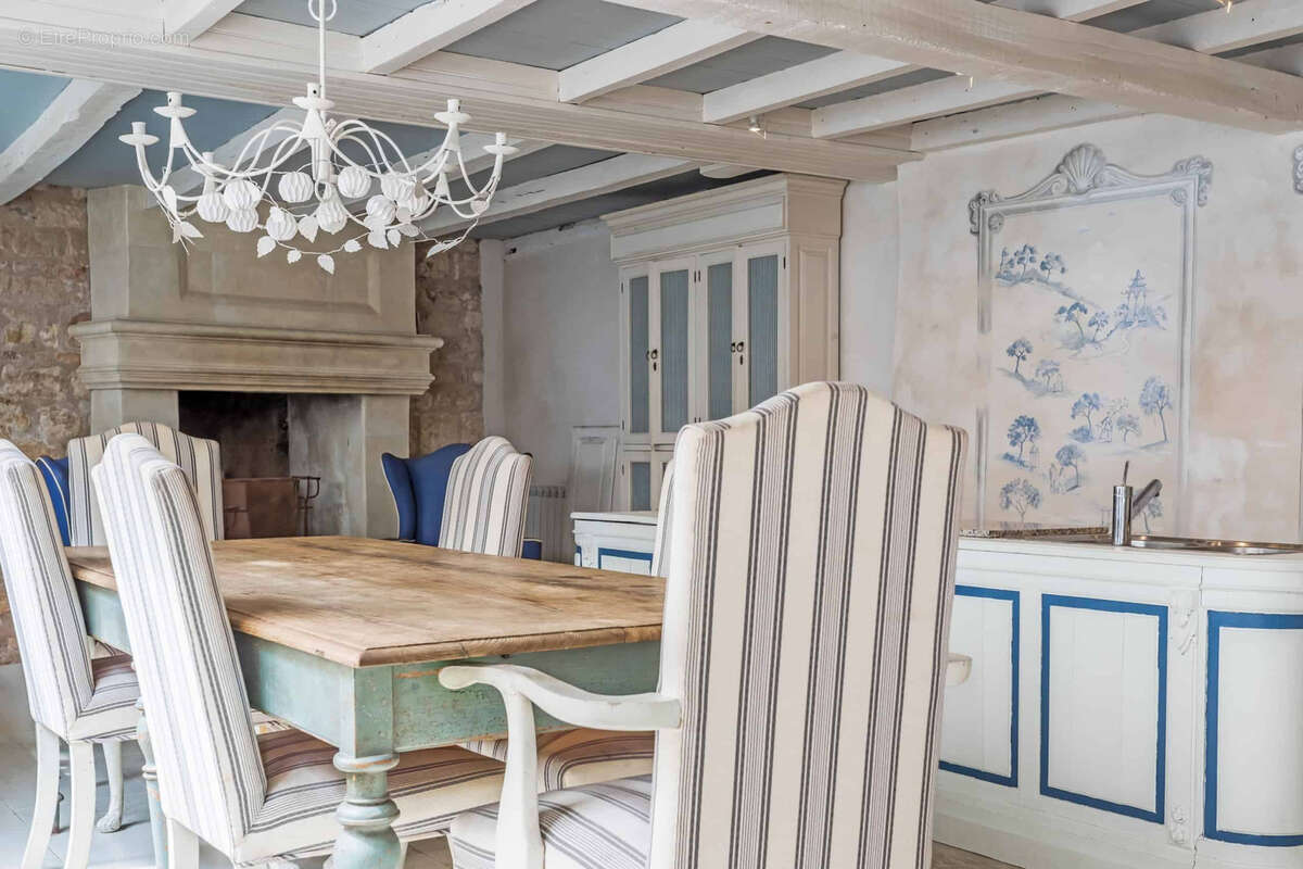 Village house in Lauzerte - photo 11